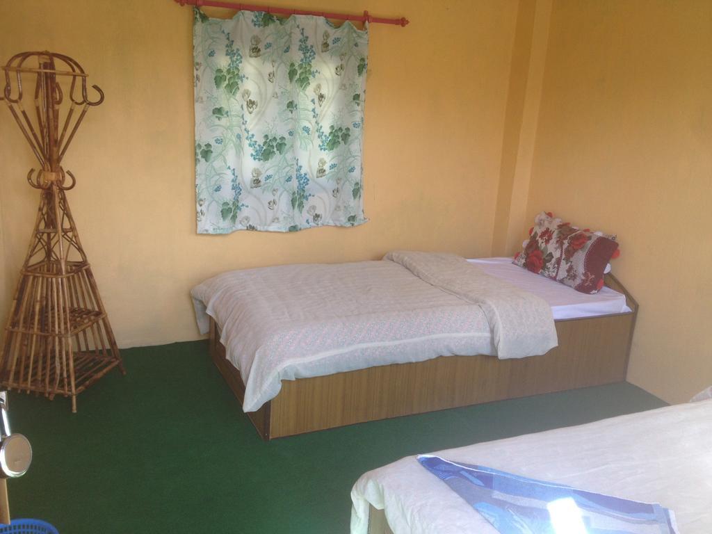 Peace Guest House Pokhara Room photo