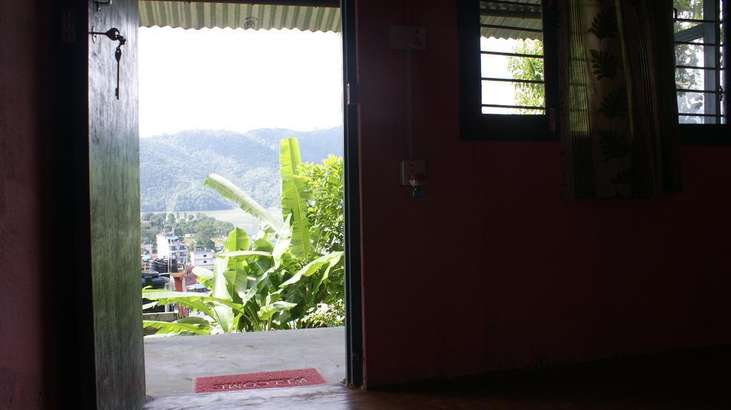 Peace Guest House Pokhara Exterior photo