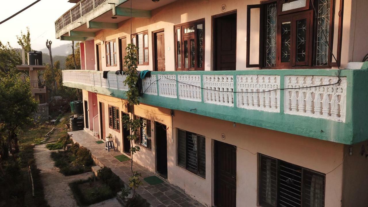 Peace Guest House Pokhara Exterior photo